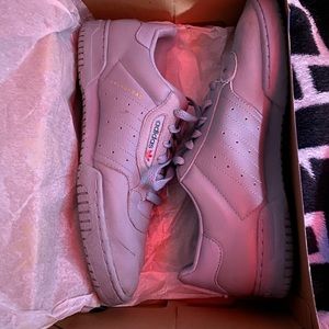 Yeezy x Adidas Powerphase Calabassas